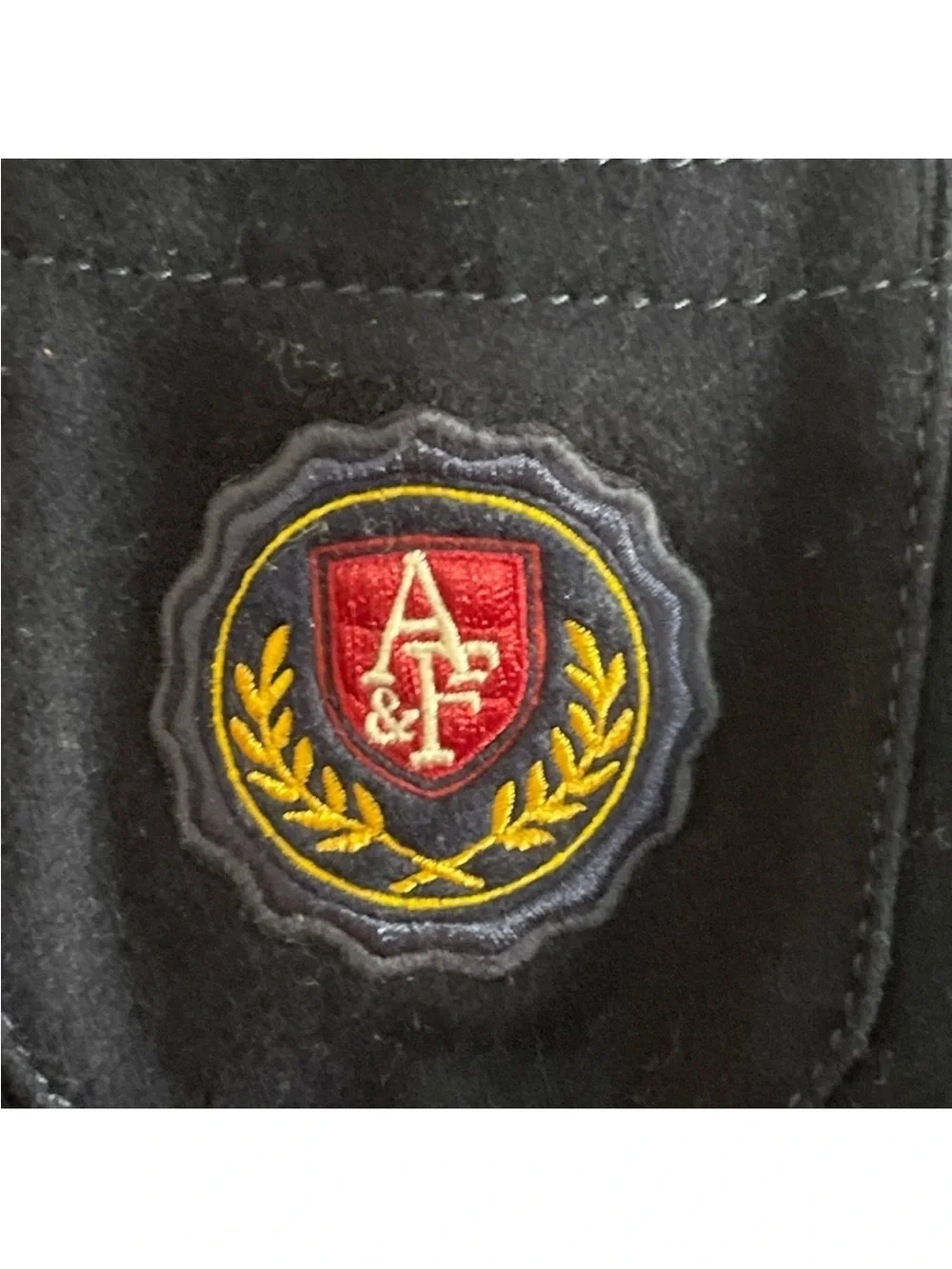 Abercrombie & Fitch Wool Blend Academy Blazer With Crest Navy
Child Large - Picture 6 of 10